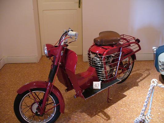 027 scooter ducati